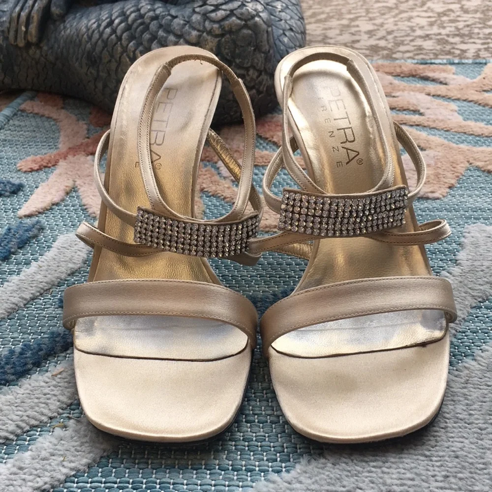 Petra Firenze Rhinestone Satin Heels size 6M Sling Back Evening Party